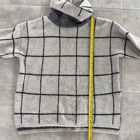 Madewell Women's Windowpane Turtleneck Sweater Grey/Off-White/Black - Size M - Picture 7 of 8